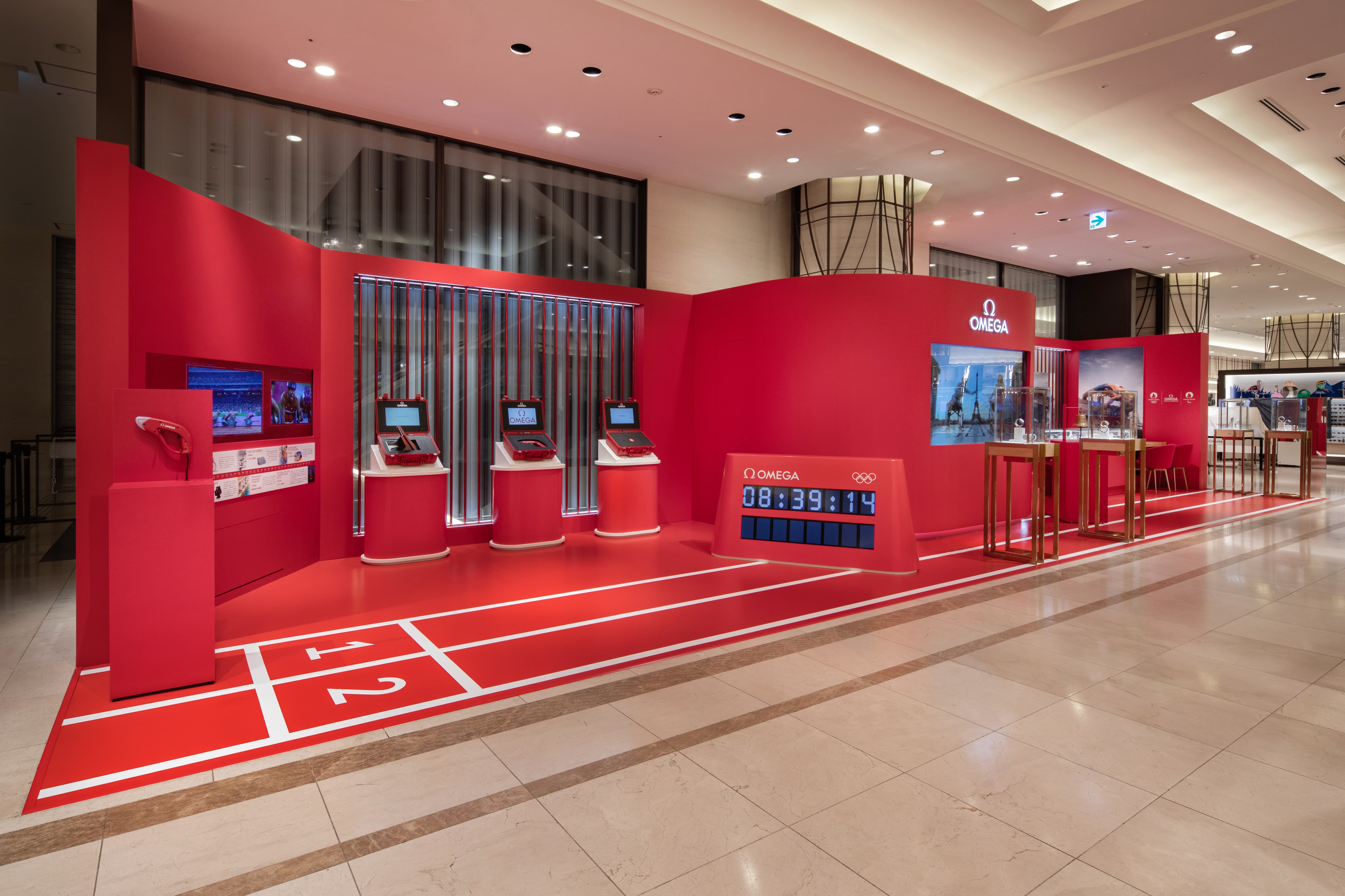 阪急うめだ本店にてポップアップ「オメガ パリ2024」がスタート